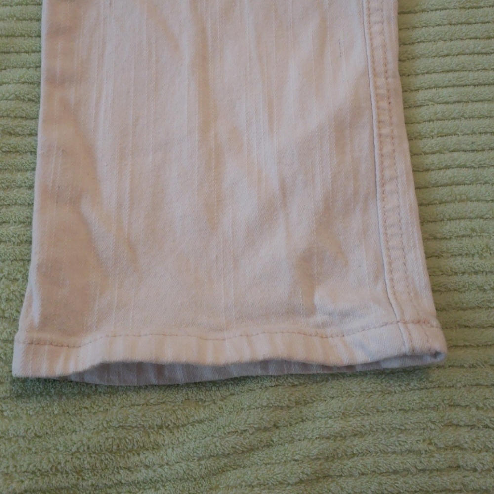 Jeans - Picture 2 of 4